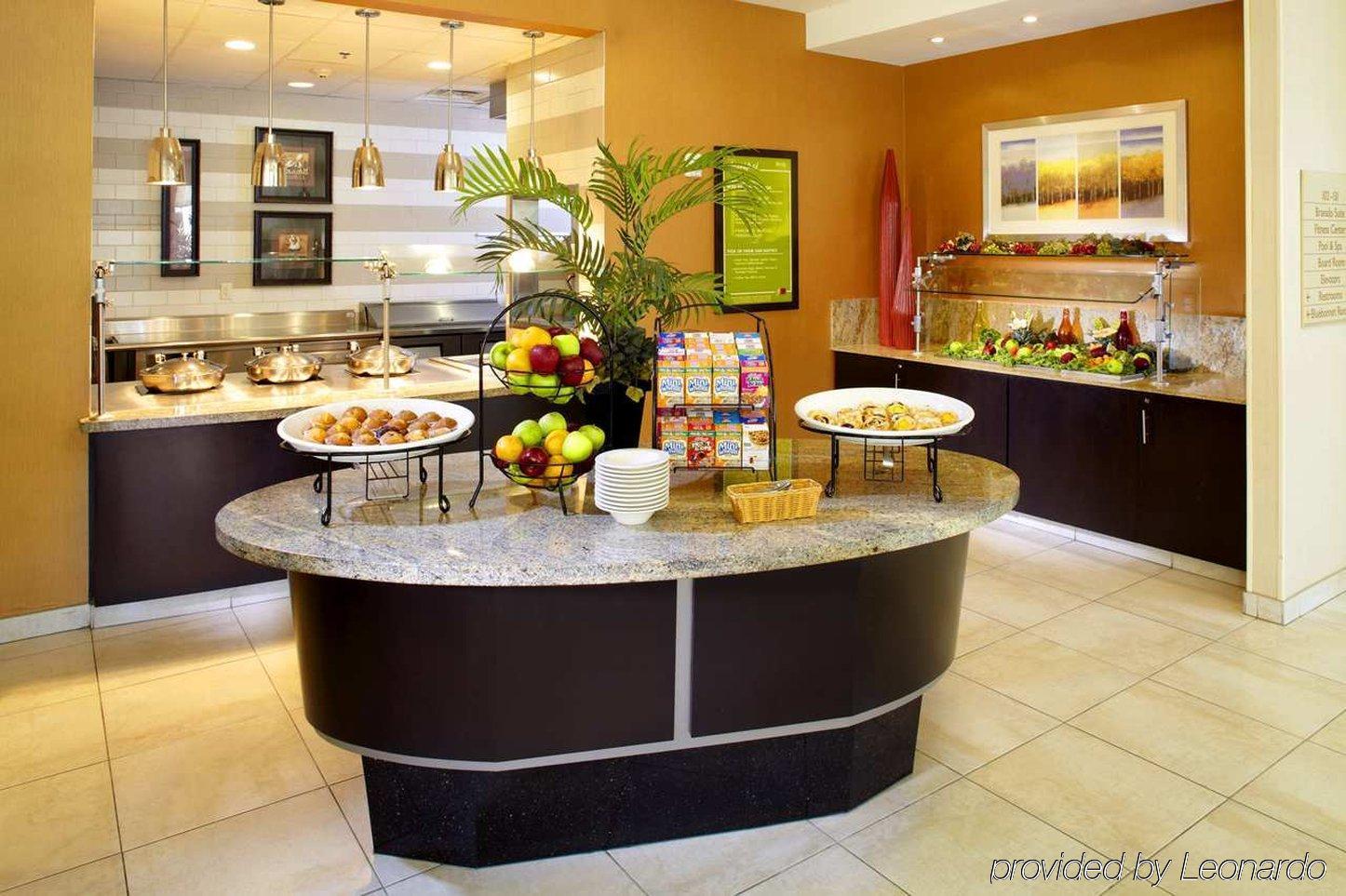 Hilton Garden Inn Dallas Arlington Ngoại thất bức ảnh